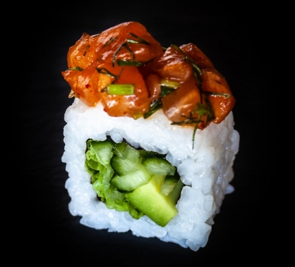 Flamed Salmon Roll (SP13)